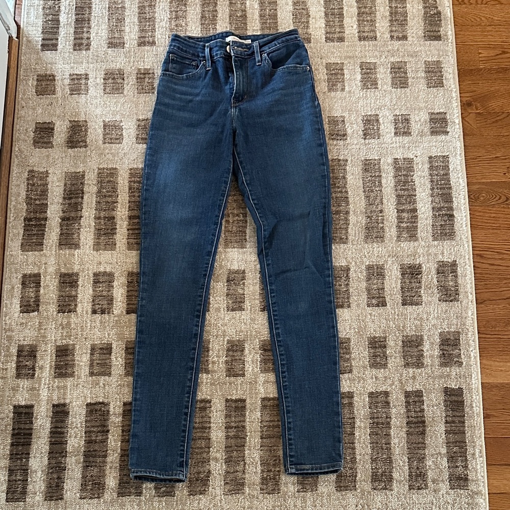Levi’s 711 Skinny Women's Jeans W26L32